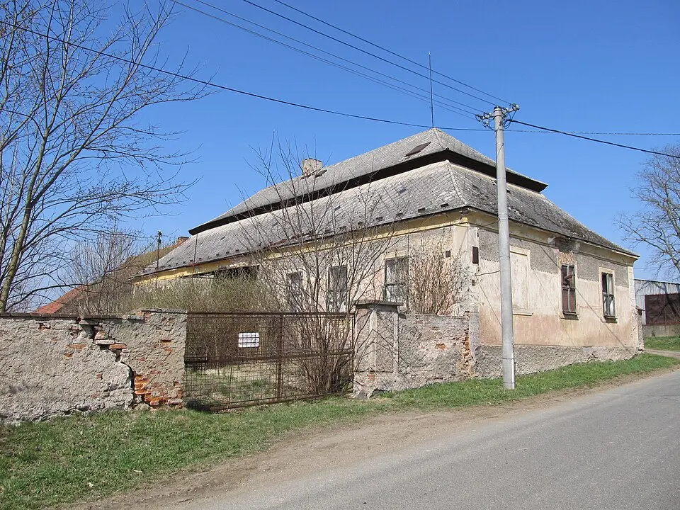 Bild: Krabat77 · CC BY-SA 3.0 Zemědělský dvůr čp. 1