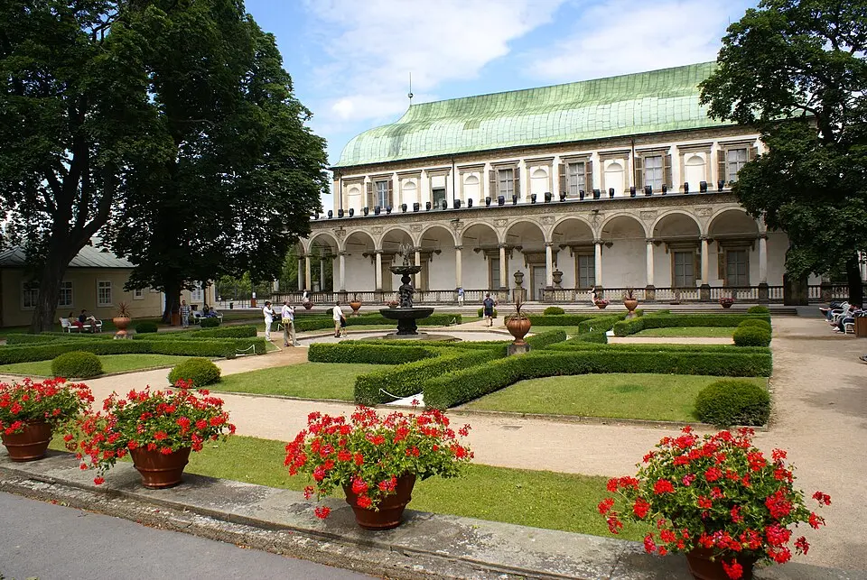 Letohrádok kráľovnej Anny