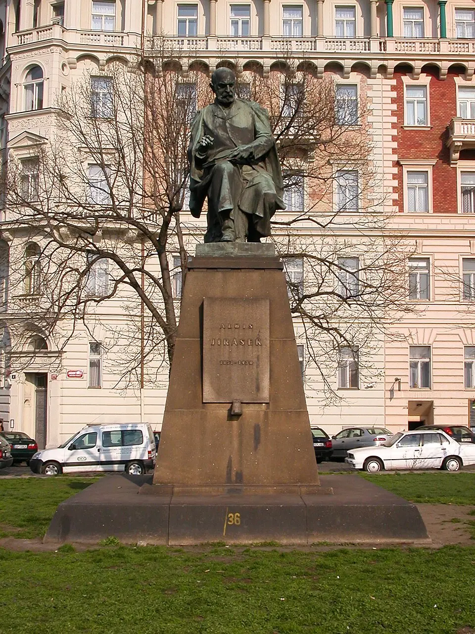 Pomník Aloise Jiráska
