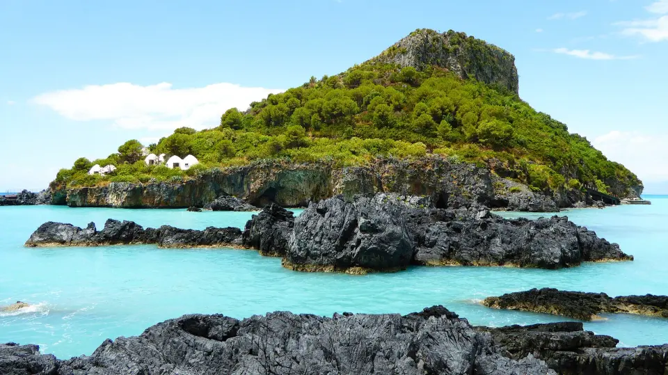 Isola di Dino