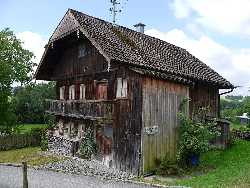 Bauernhaus, „Schatzdorferhaus“