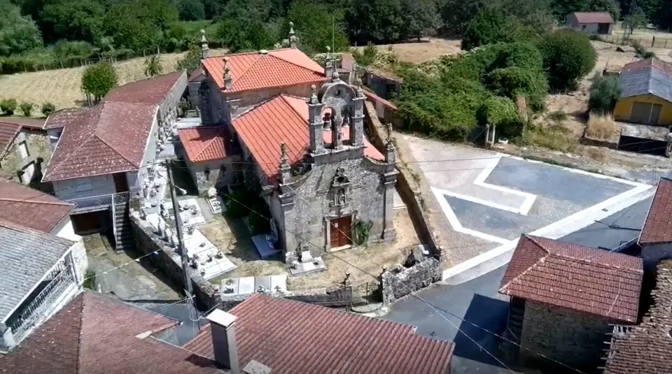 Iglesia de San Andrés de Proente