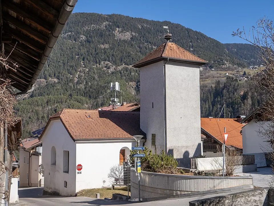 Profanierte Pfarrkirche
