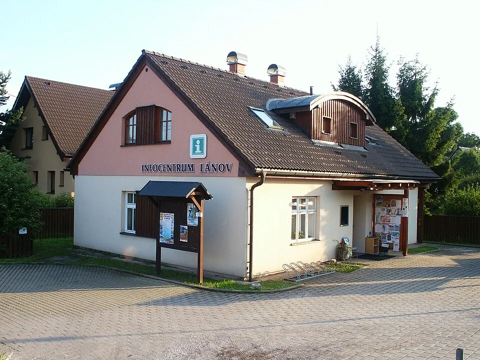 Lánov