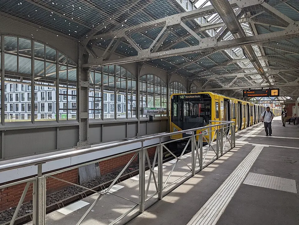 U-Bahnhof Warschauer Straße