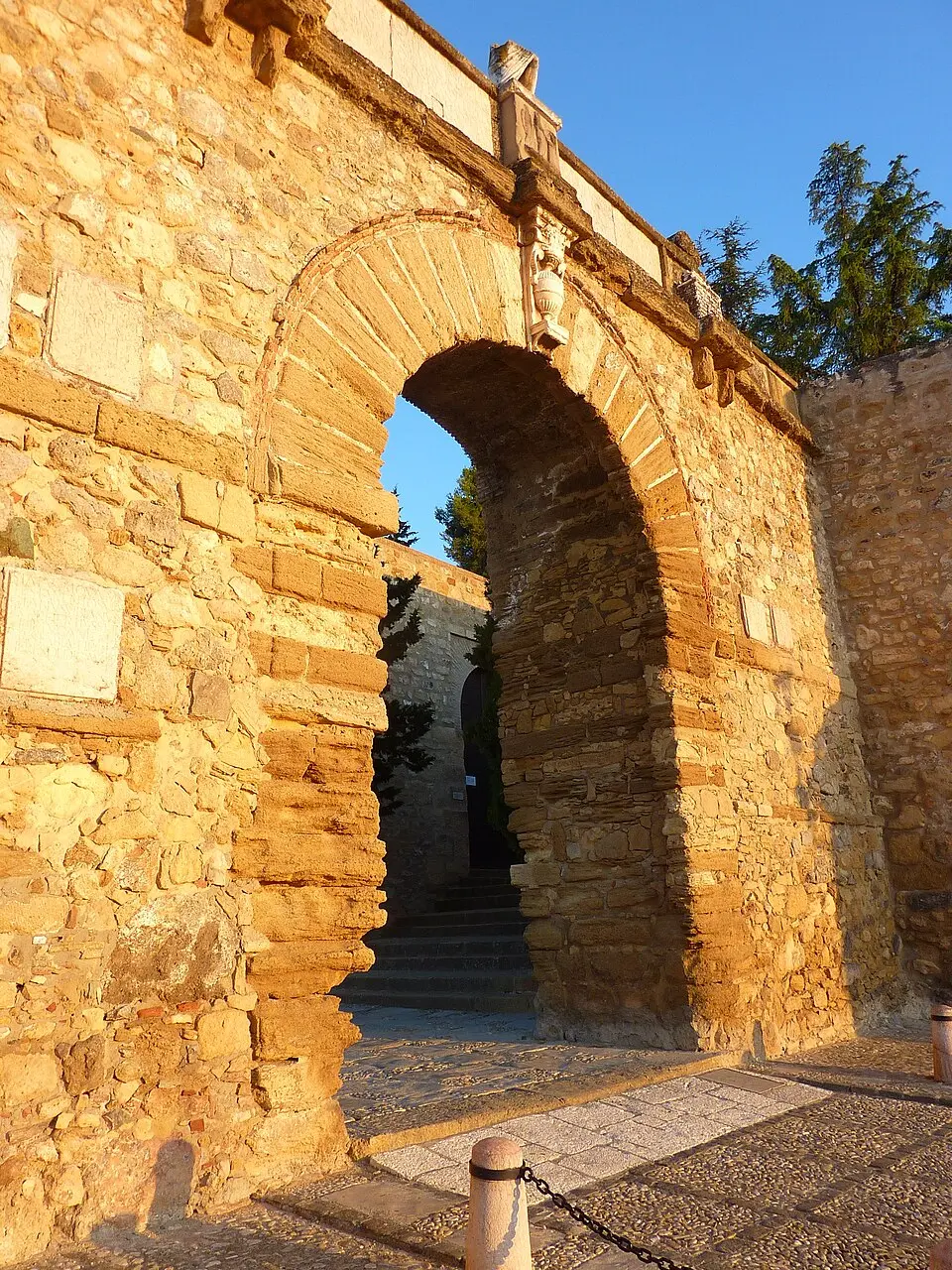 Muralla urbana de Antequera
