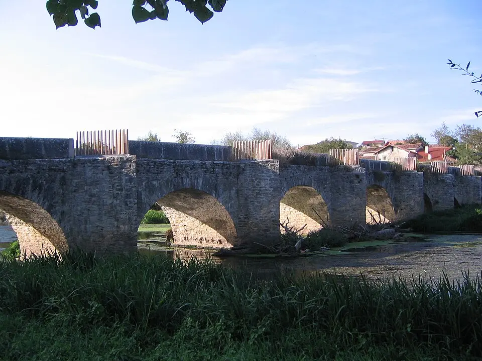 puente De Iruña-Trespuentes