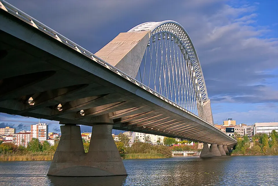 Lusitania Bridge