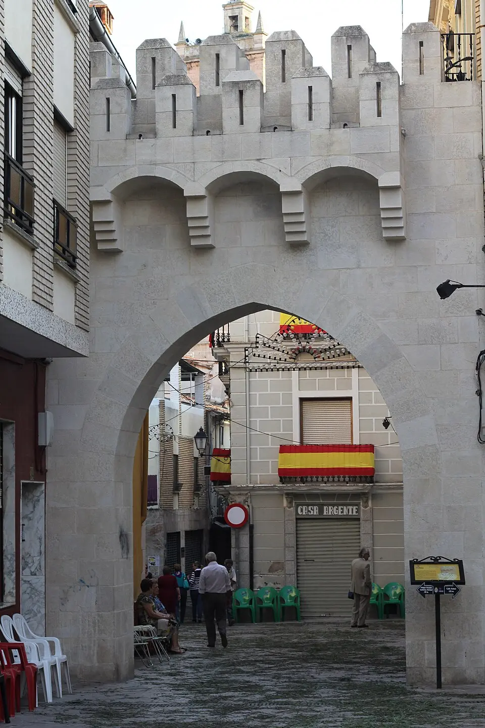 Castillo y muralla de Utiel