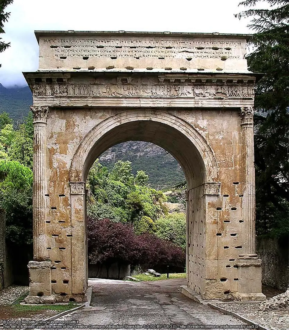 arc d'Auguste