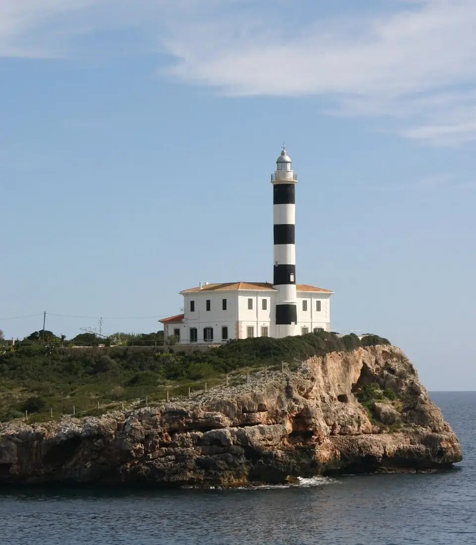 Faro de Porto Colom