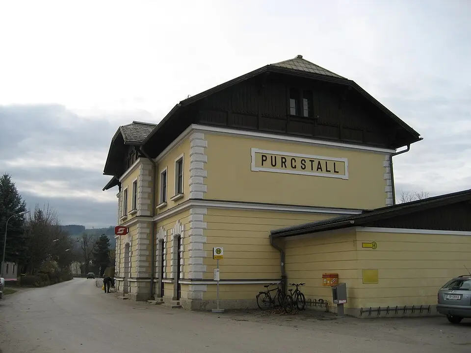 Aufnahmsgebäude Bahnhof Purgstall an der Erlauf