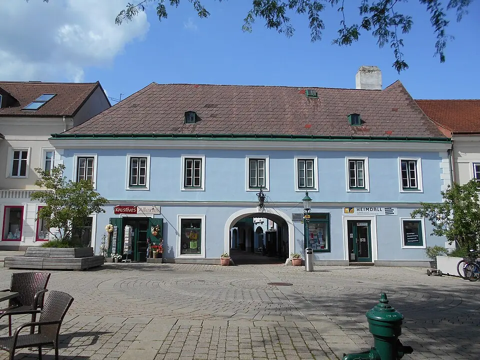 Slika: Clemens Mosch · CC BY-SA 4.0 Bürgerhaus, ehem. Gasthof "Zum goldenen Wolfen"