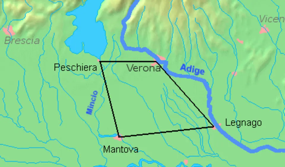 Bild: Sacranon · Public domain Festungsviereck