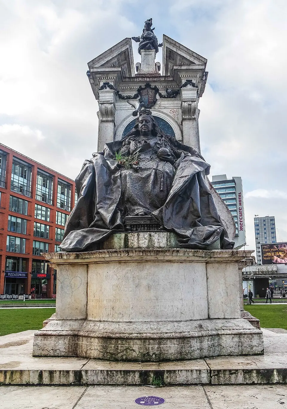 Queen Victoria Monument