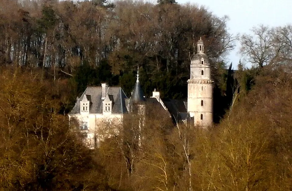 Château des Roches-Saint-Quentin