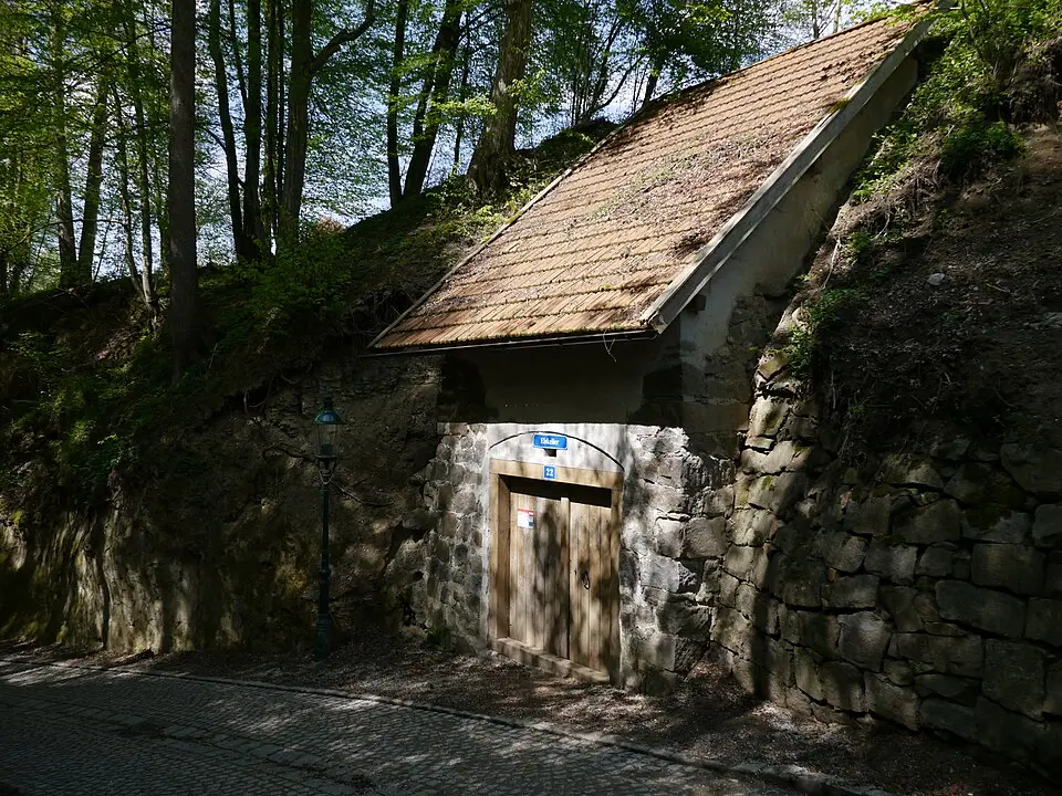 Erdkeller 22