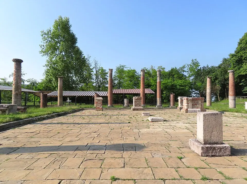 Scavi archeologici di Velleia
