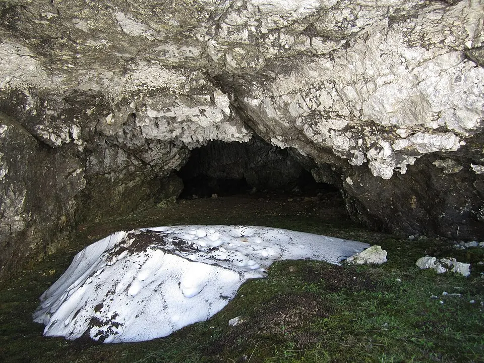 Ramesch cave