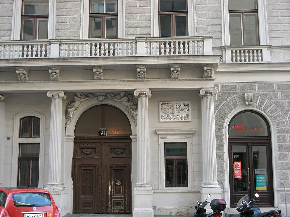 Adolf Lorenz Museum und Gedenkstätte