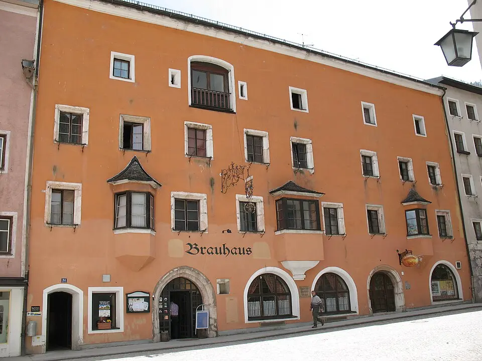 Gasthof Ledererbräu mit Stöcklgebäude