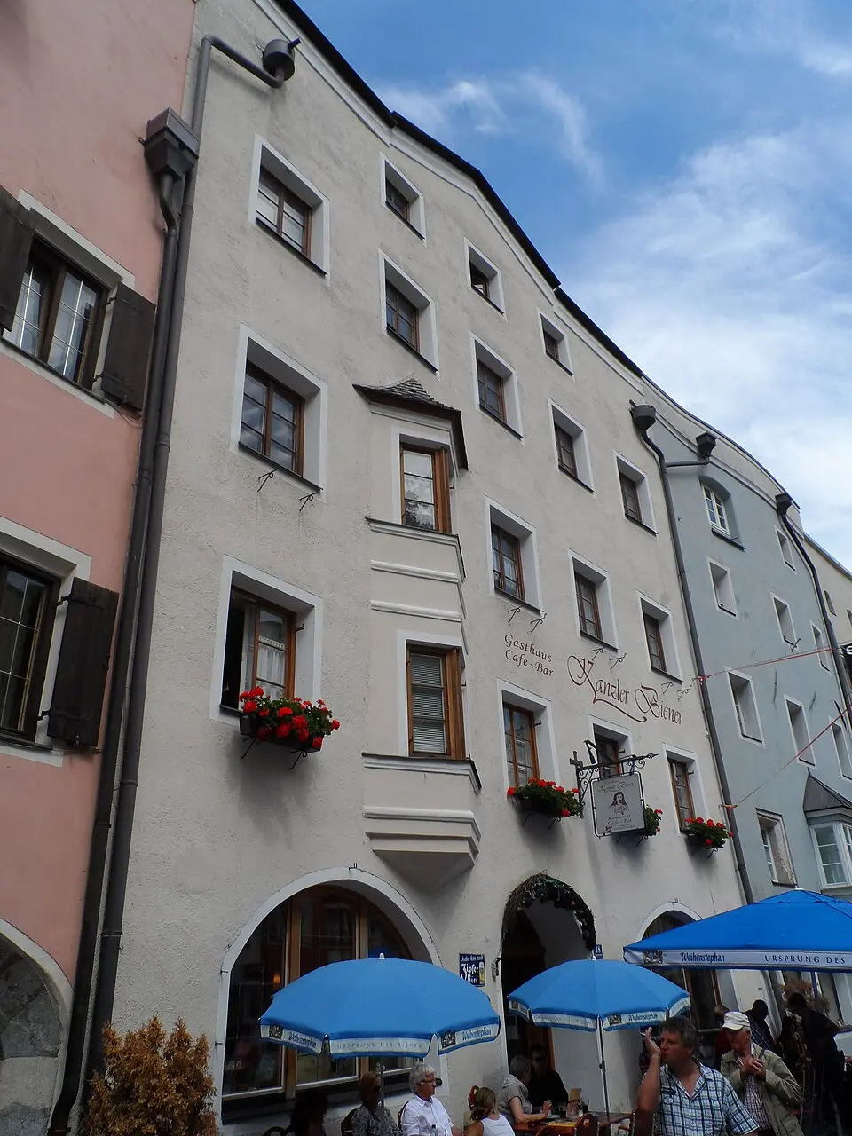 Obrázok: Leitzsche · CC0 Gasthof Zum Kanzler Biener, ehem. Zum Goldenen Hirschen