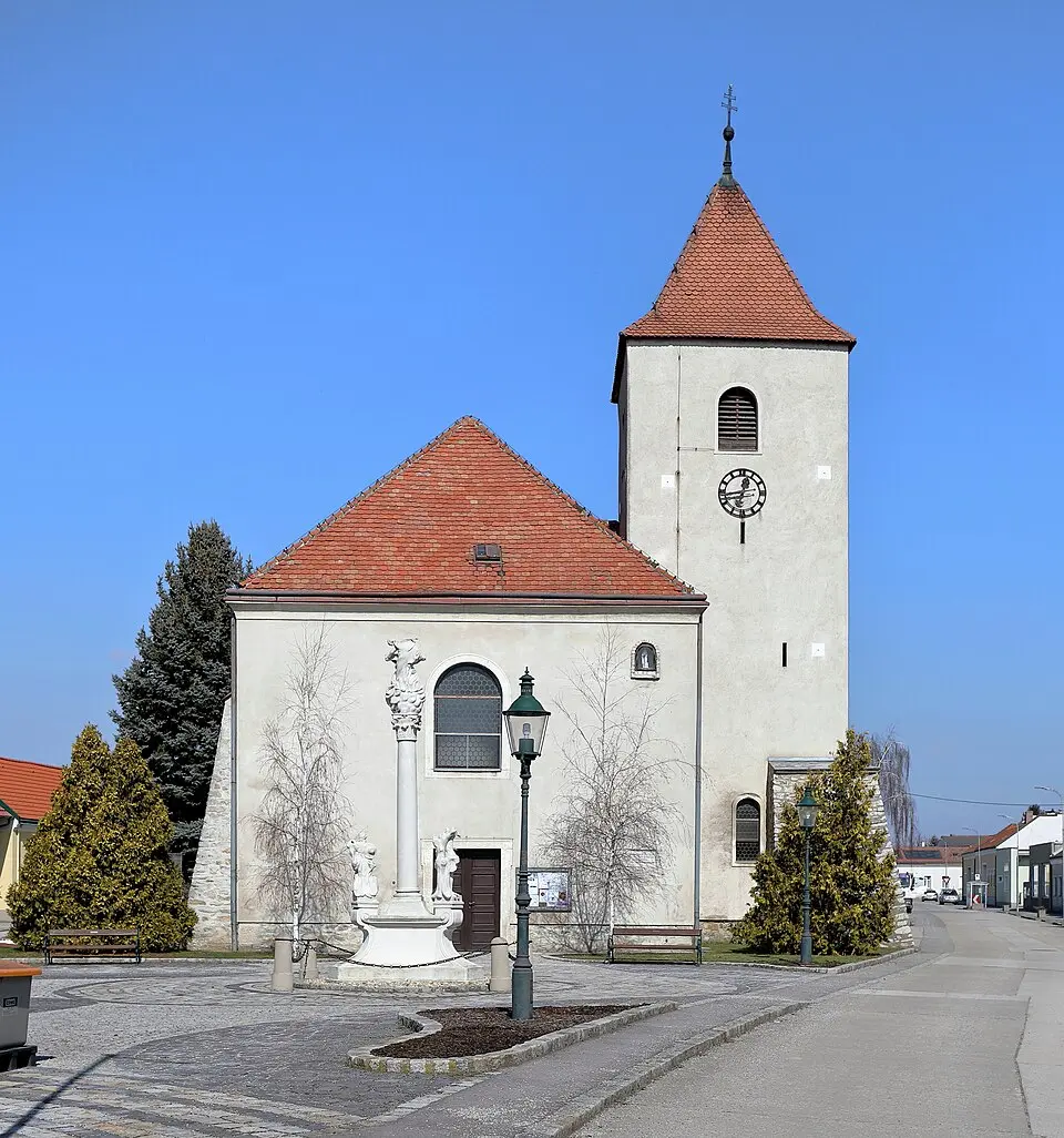 Bild: C.Stadler/Bwag · CC BY-SA 4.0 Kath. Pfarrkirche hl. Magdalena