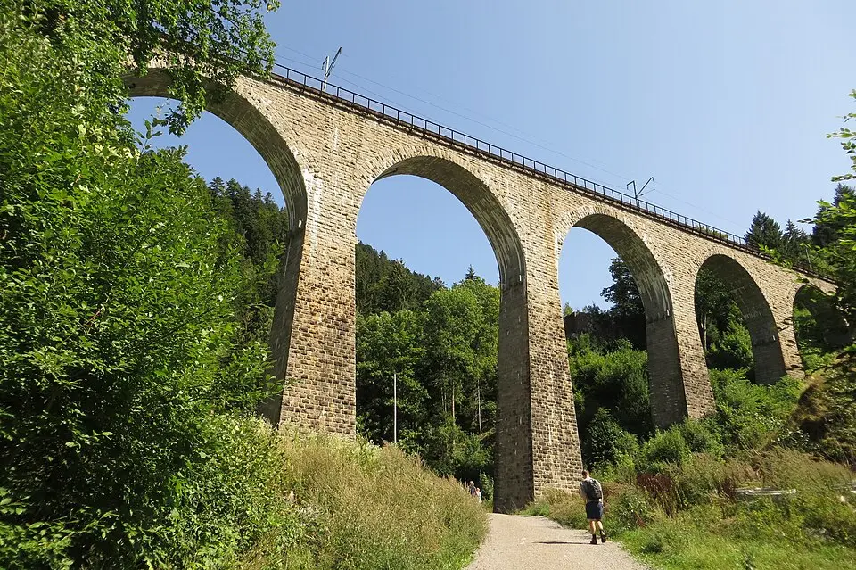 Immagine: Bermicourt · CC BY-SA 4.0 Ravennabrücke