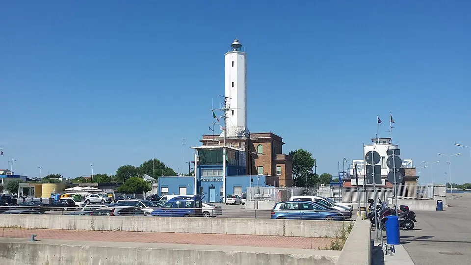 faro di Marina di Ravenna