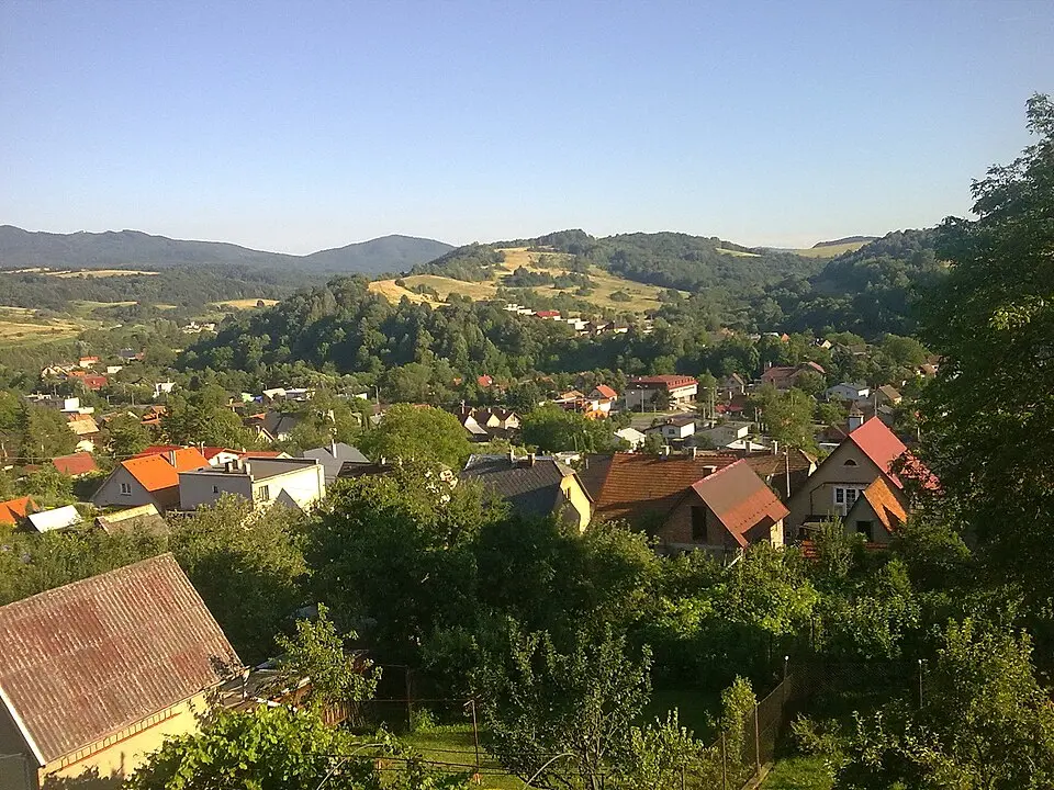 Ráztočno