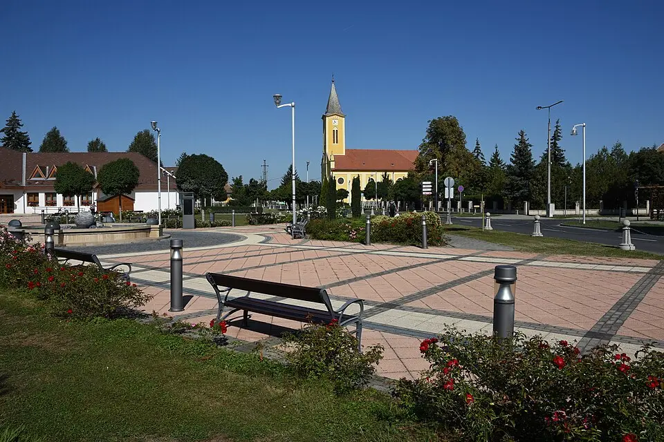 Image: Nxr-at · CC BY-SA 4.0 Répcelak
