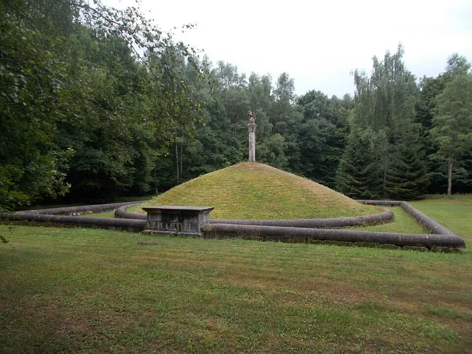 Römischer Grabhügel bei Siesbach