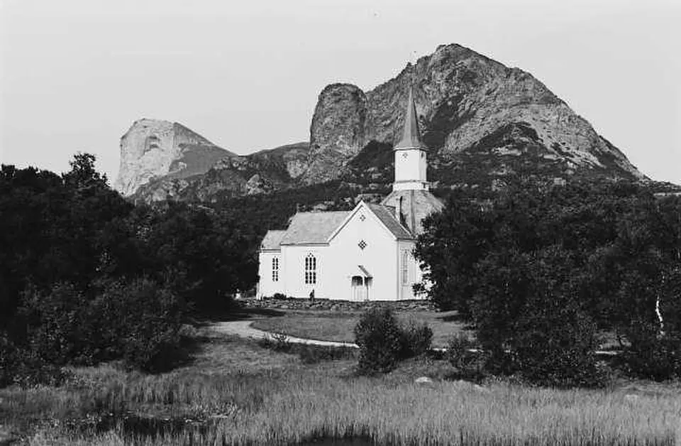 Rødøy kirke