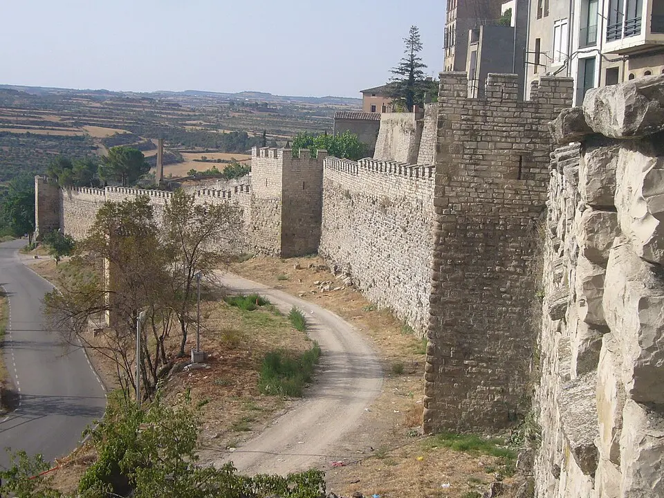 Murallas y torres de Cervera