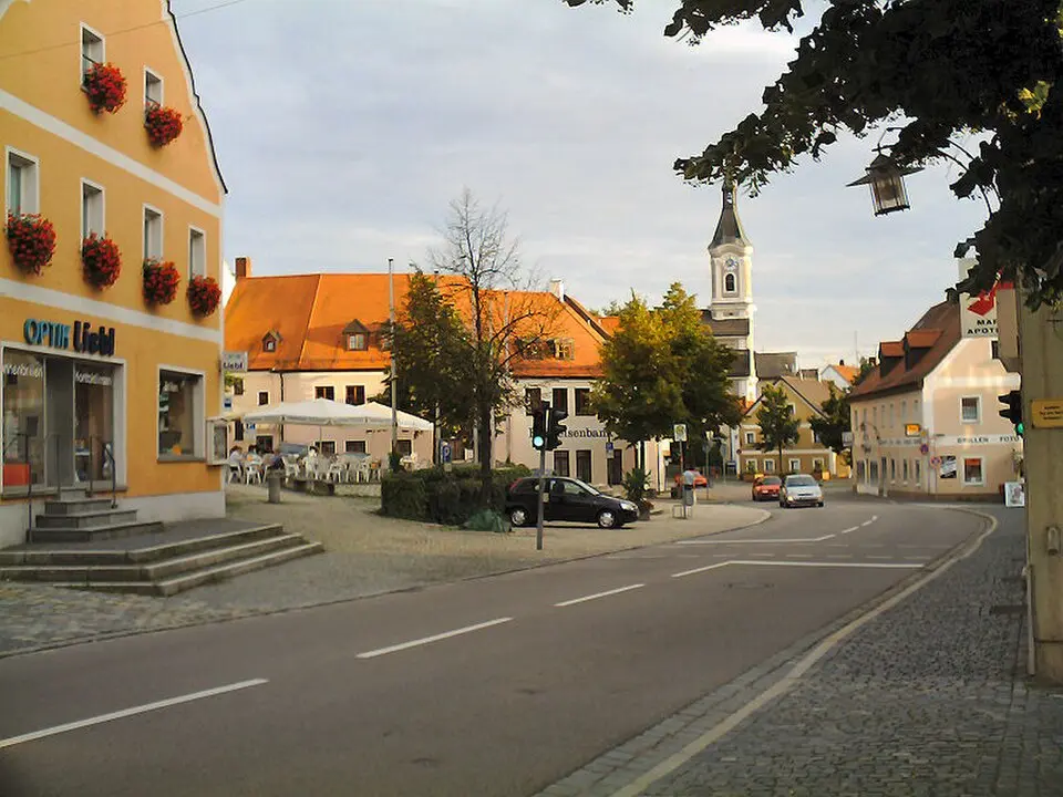 Nahral: Startaq · CC BY 2.5 Regenstauf