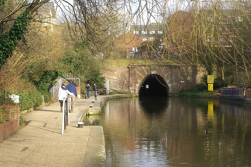 Image: Mark Hogan from London, UK, USA · CC BY-SA 2.0 Regent’s Canal
