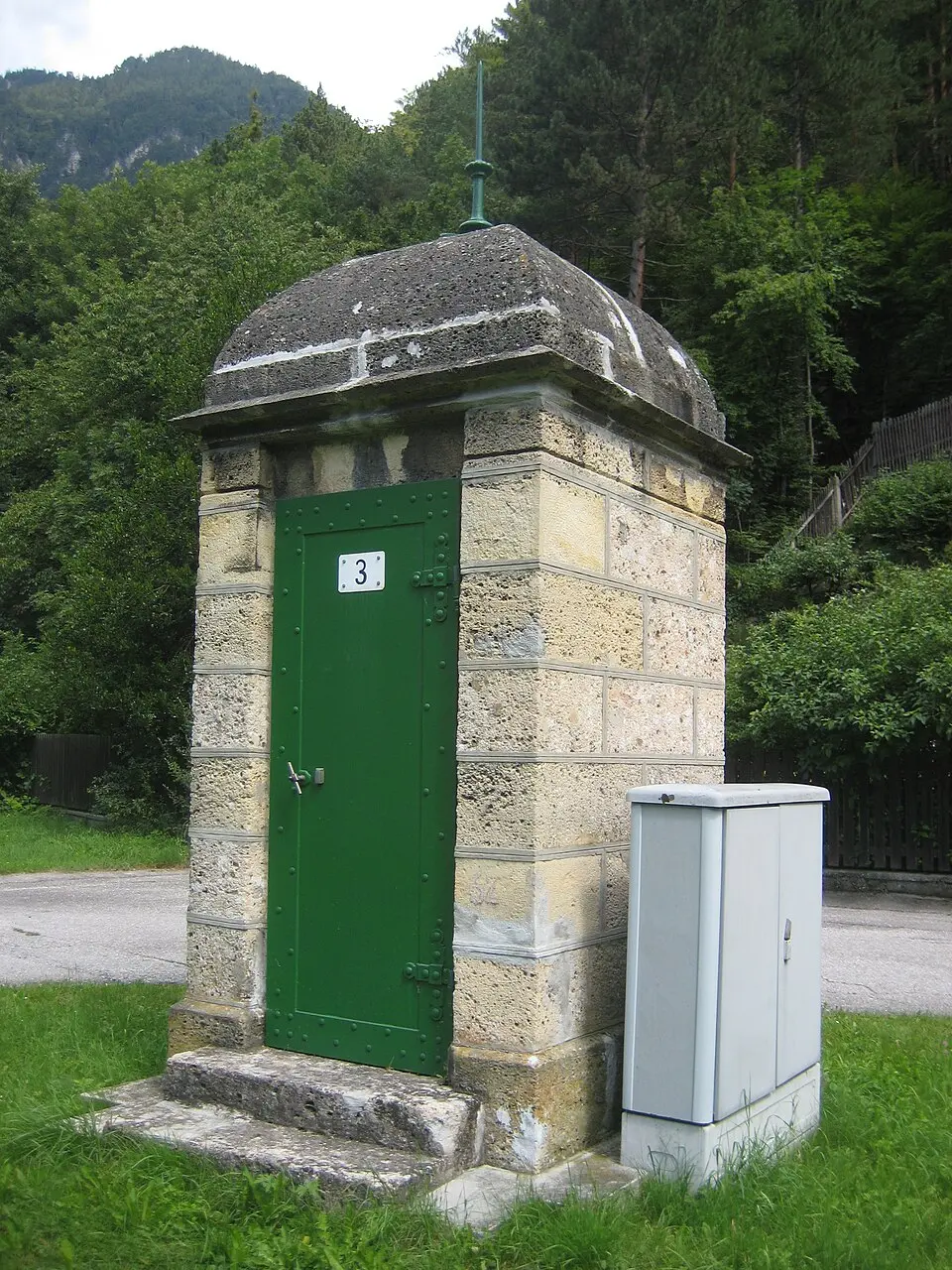 Einstiegshäuschen der 1. Wiener Hochquellwasserleitung