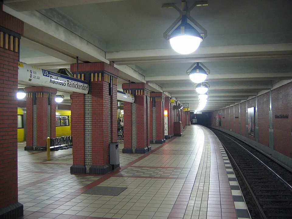Bild: User:ReferenceBK · CC BY-SA 3.0 U-Bahnhof Rathaus Reinickendorf