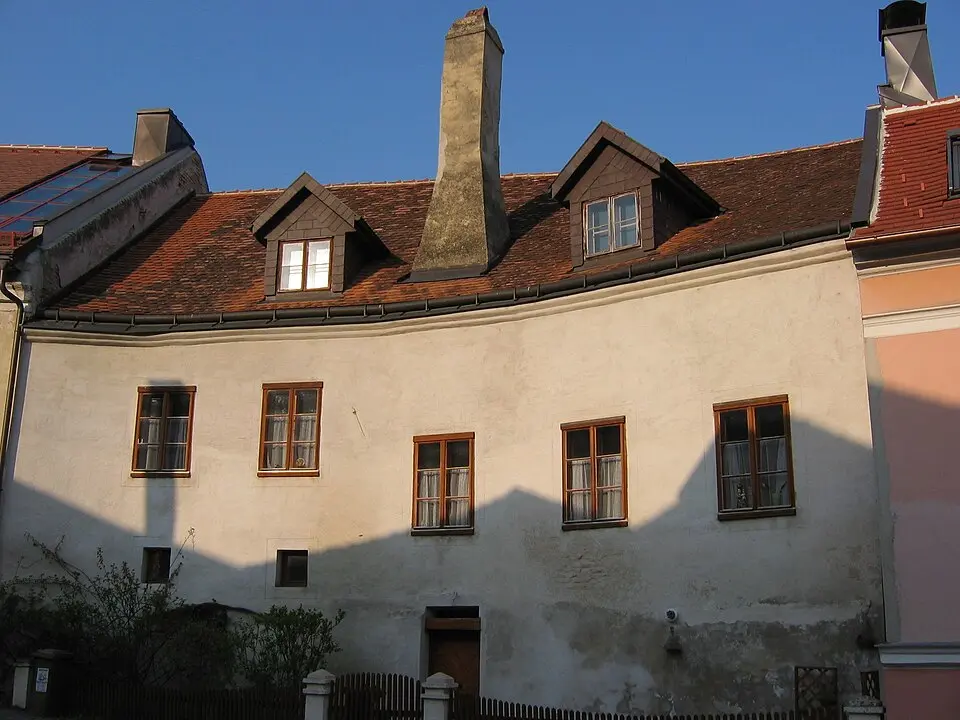 Slika: Wachauer · CC BY-SA 3.0 Wohnhaus