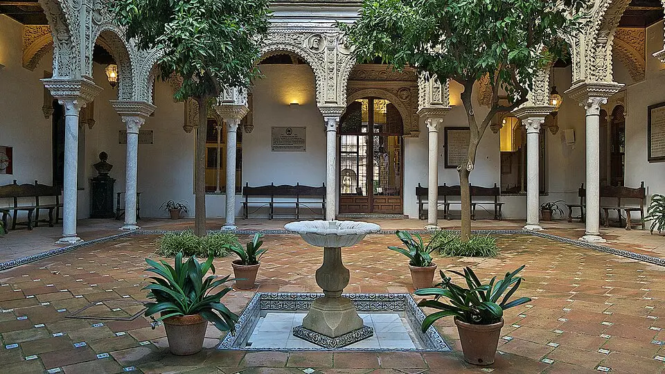 Real Academia de Bellas Artes de Santa Isabel de Hungría