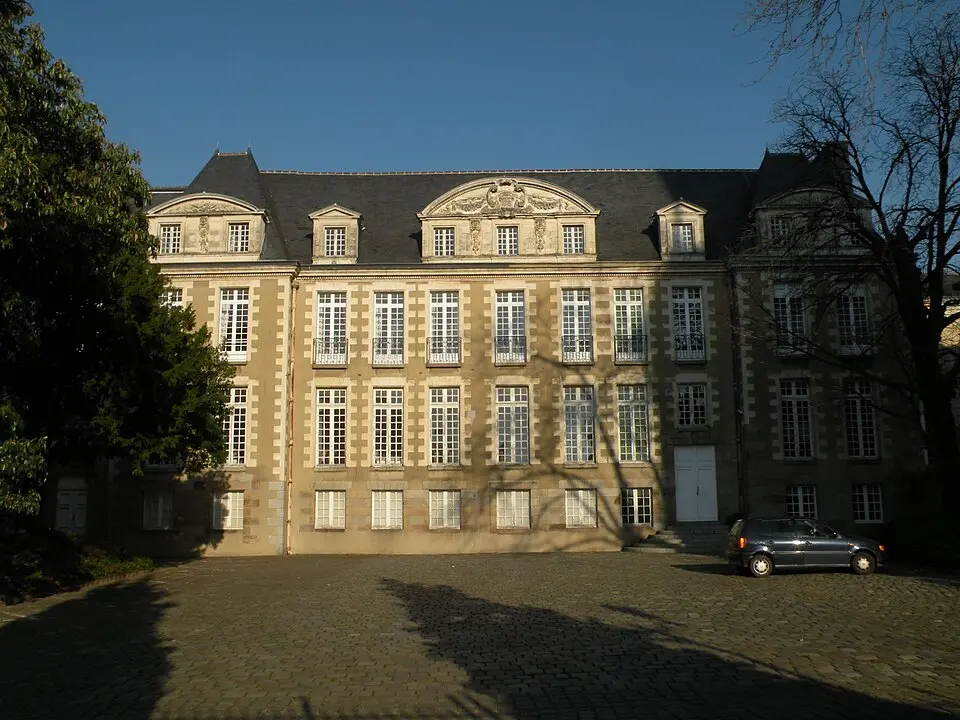 palais Saint-Melaine
