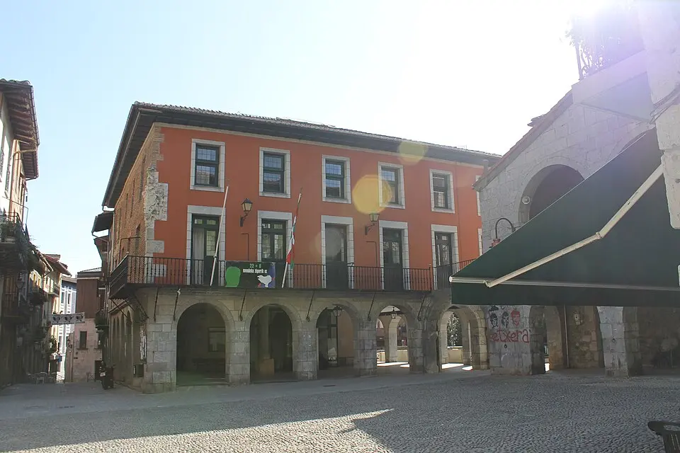 casa consistorial de Cestona