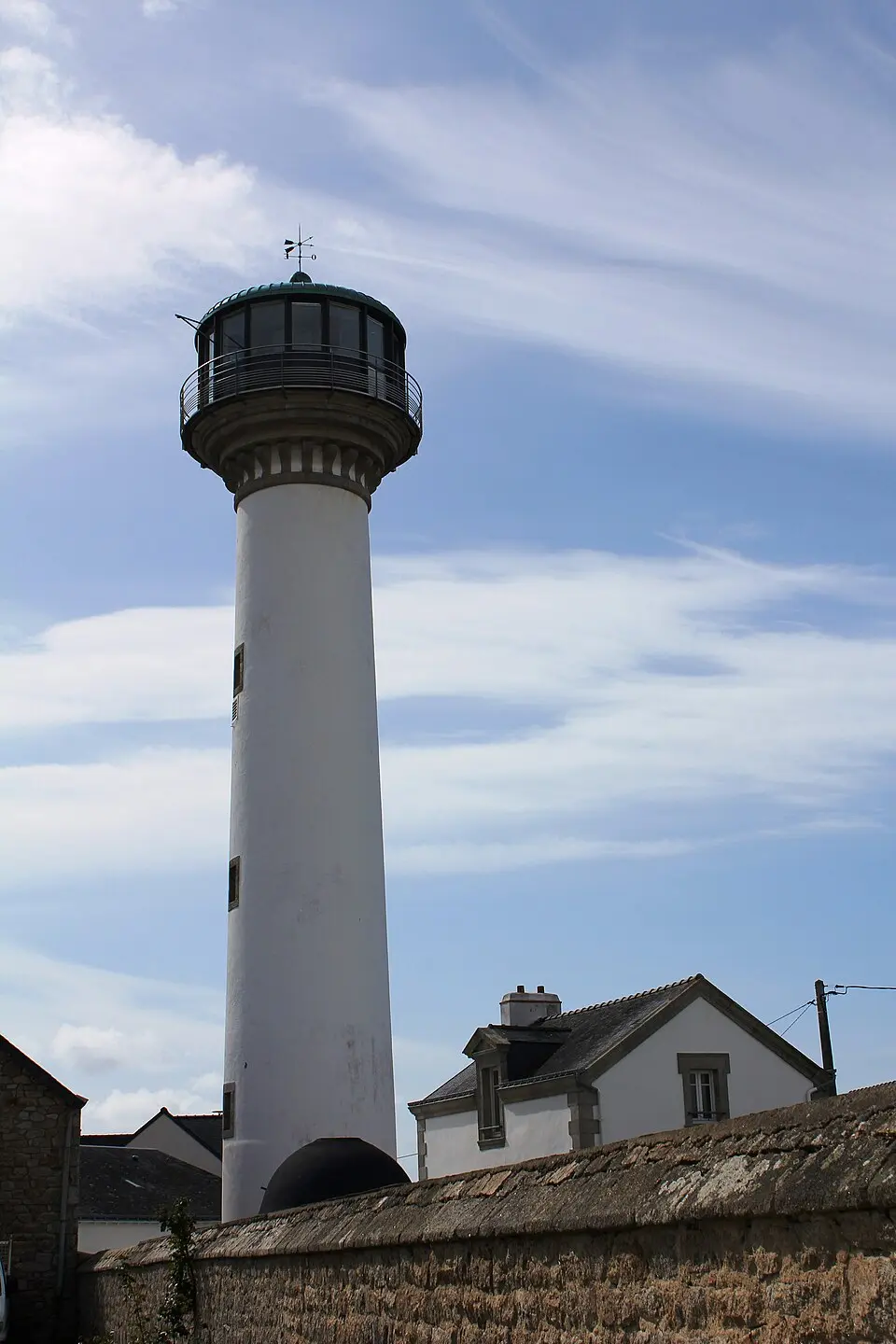 Image: XIIIfromTOKYO · CC BY-SA 3.0 phare de Kerbel