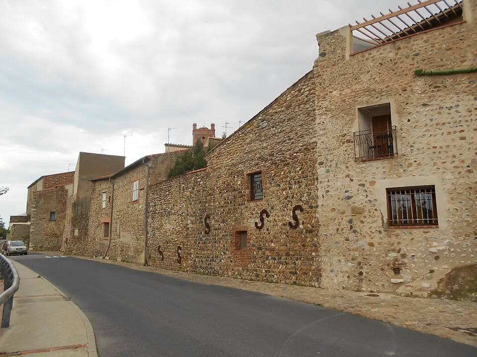 Ribesaltes walled town