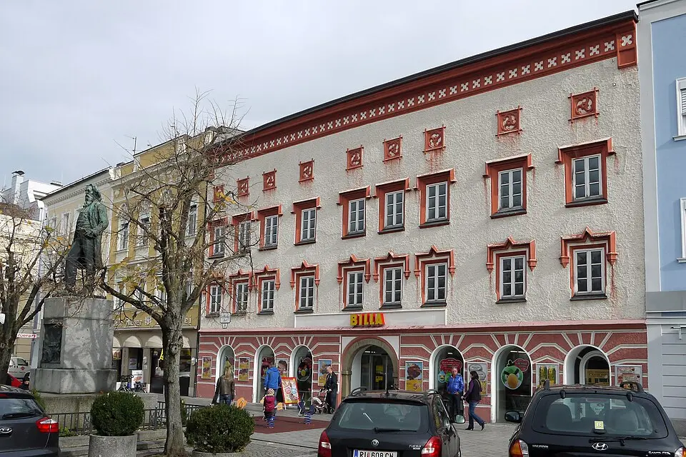 Wohn- und Geschäftshaus, ehem. Braugasthof