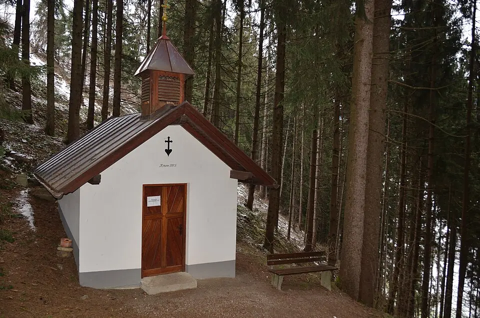 Bild: Herzi Pinki · CC BY-SA 3.0 AT Riedbergkapelle