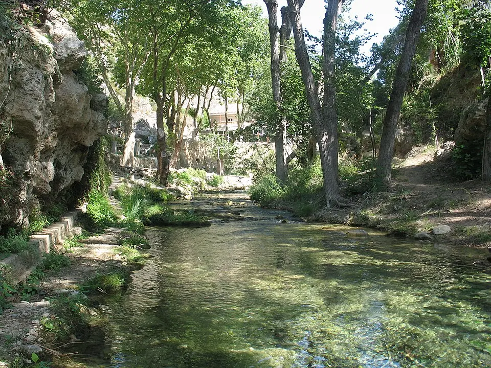 río Cenia