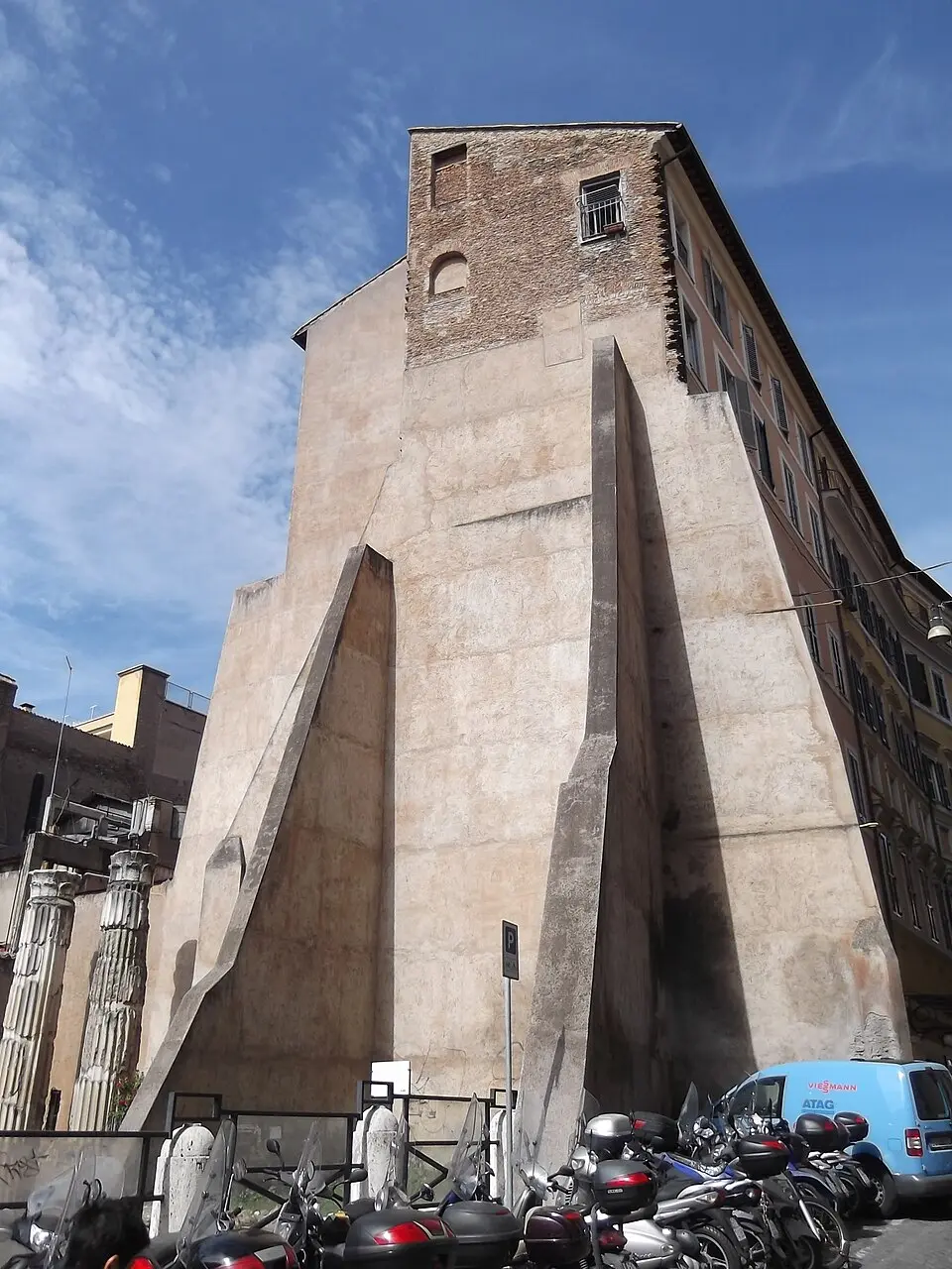 Porticus Minucia