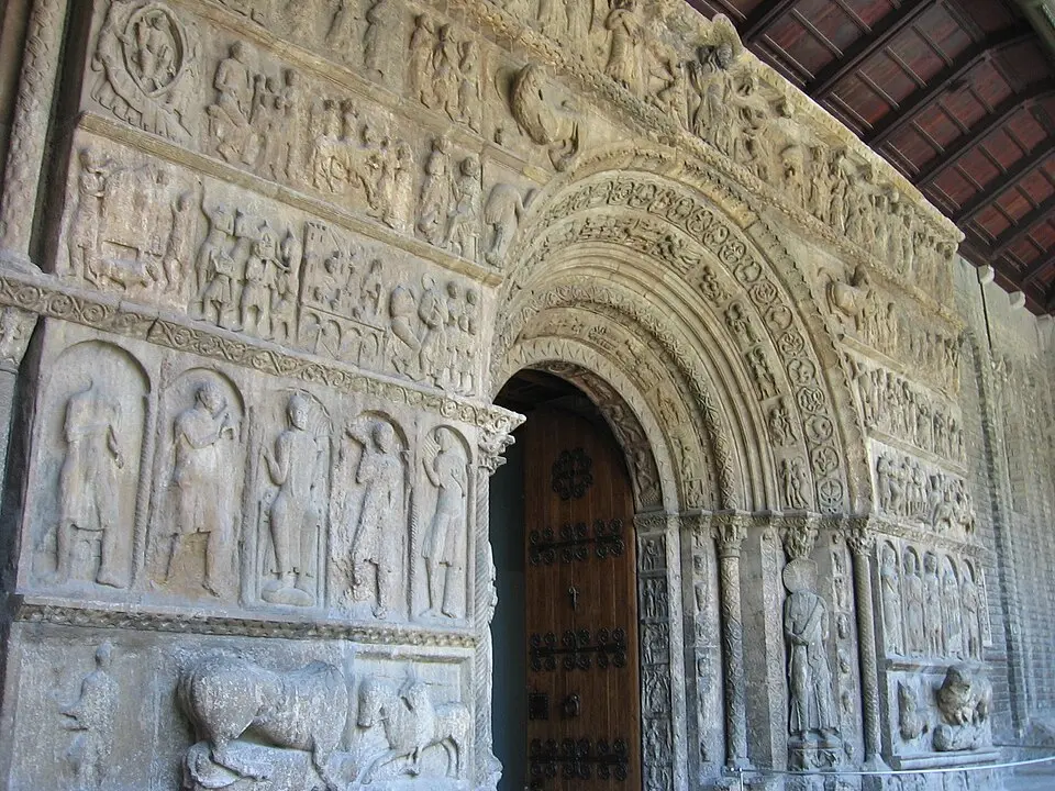 portique du monastère de Ripoll