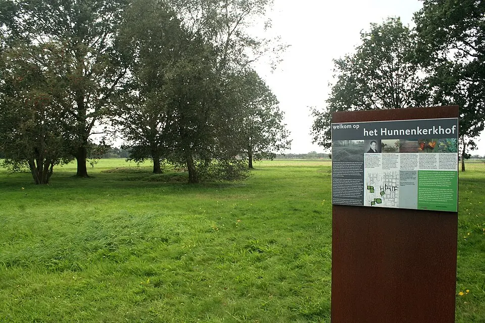 Terrein waarin sporen van begraving ("Hunnenkerkhof")